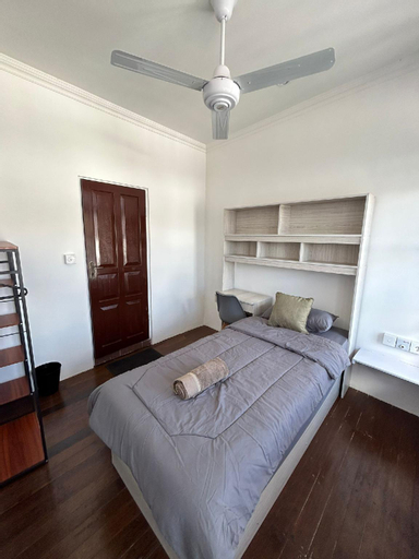 Bedroom 8
