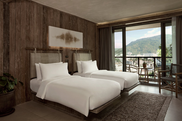 Bedroom 12