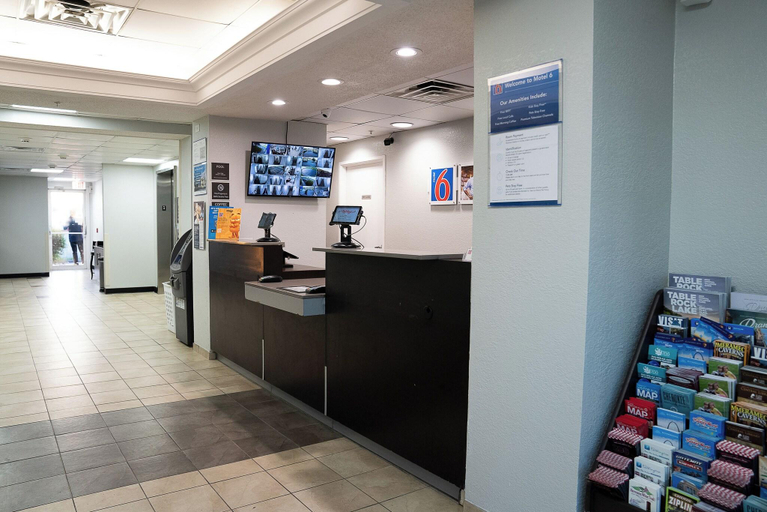 Public Area 2, Motel 6 Caseyville, IL - Caseyville Il, Saint Clair