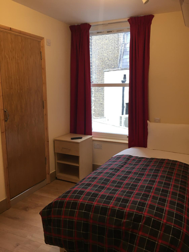 4, 15 New Row, London