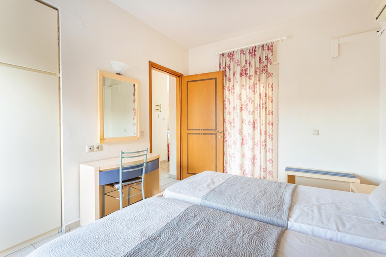 Others 2, Anna Αpartments II, Crete
