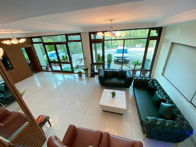 Public Area 2, Pineland Chalets And Resort, Solan