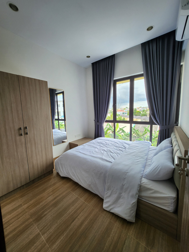 The Icon Central Home Villa 3bedroom with private pool, Batam