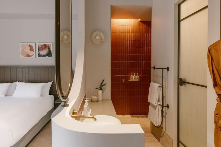 Bedroom 2, Basq House, Byron