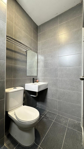 Shower 2, QuiteSpace, Kluang