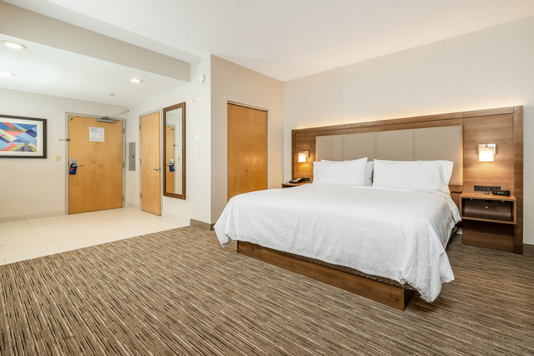 Bedroom 18