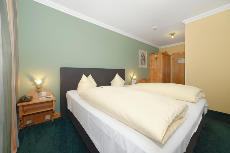 Bedroom 8