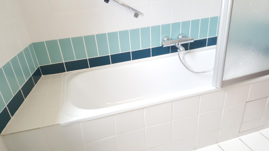 Bathroom 2, Landhotel Jagdhof, Mödling