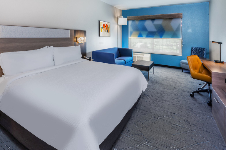 Holiday Inn Express & Suites HOUSTON SW - ROSENBERG - Tap to explore photos