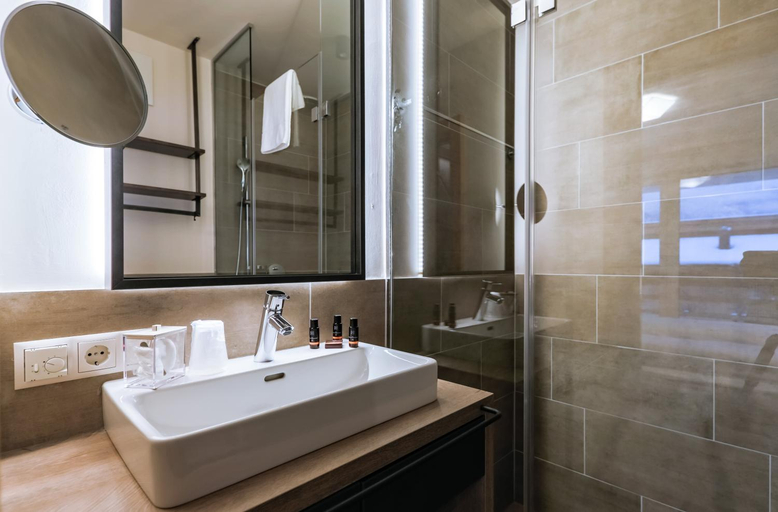 Bathroom 17