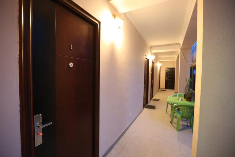 Others 4, Hotel Caucase, Tbilisi