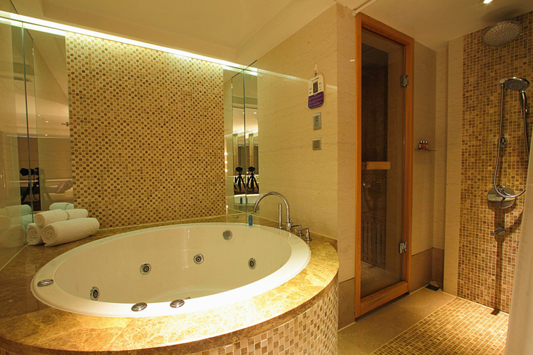 Bathroom 5, Hotel Royal-Nikko Taipei, Taipei City