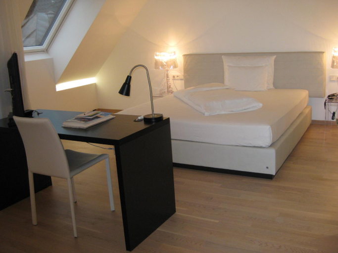 Bedroom 11