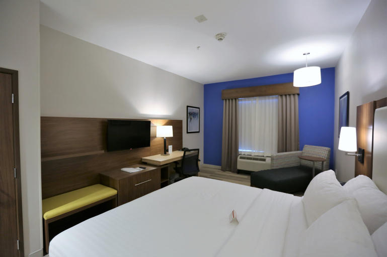 Holiday Inn Express & Suites HOUSTON NW - HWY 290 CYPRESS - Tap to explore photos