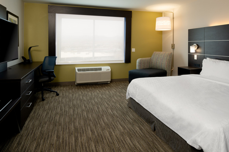 Holiday Inn Express & Suites BULLHEAD CITY - Tap to explore photos