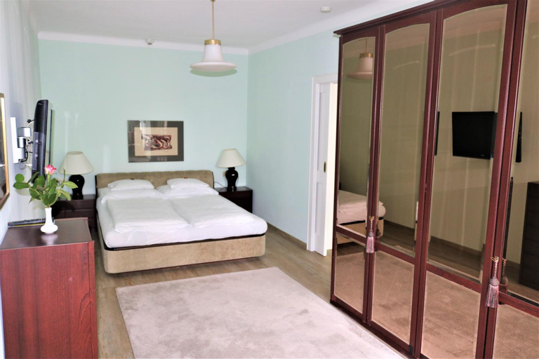 Bedroom 10