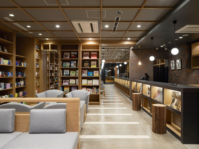 Public Area 2, LAMP LIGHT BOOKS HOTEL sapporo, Sapporo
