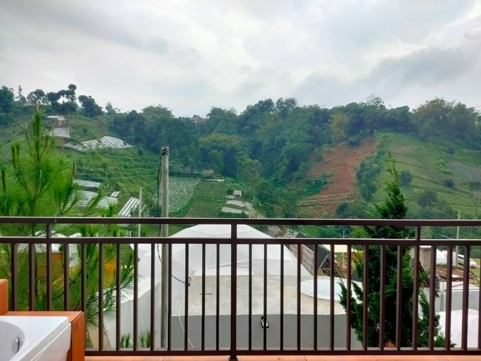 Exterior & Views 4, Glamping Triangle Kusumanagara 4, Bandung