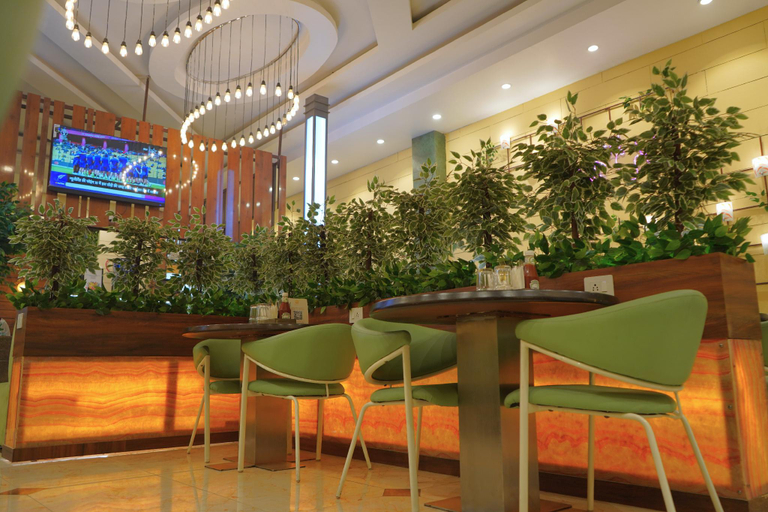 Food & Drinks 4, Klyde Grand Delhi NCR, Gautam Buddha Nagar