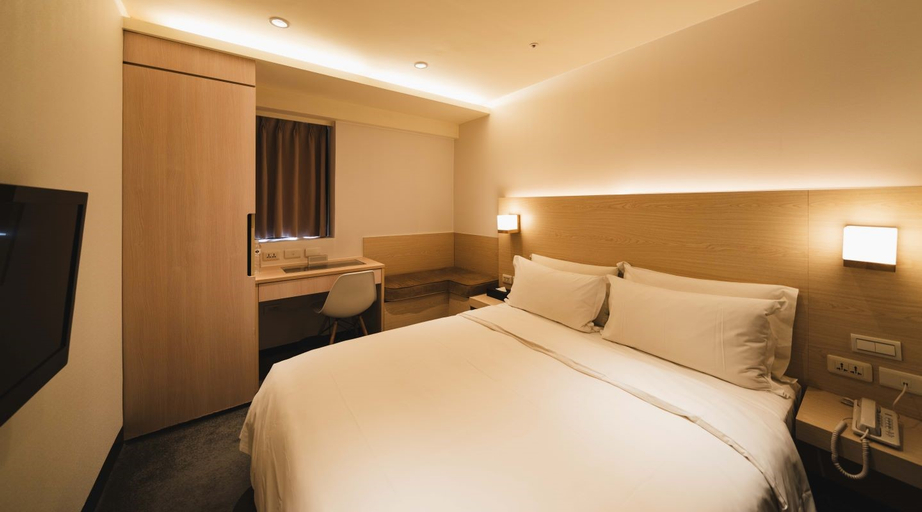 Bedroom 24