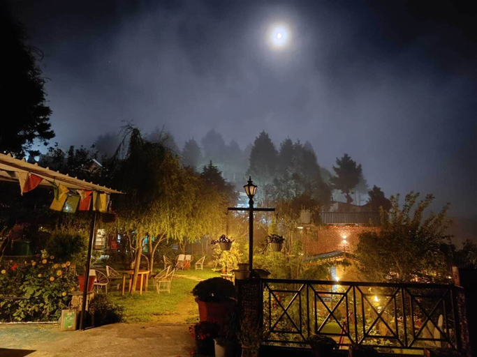 Exterior & Views 2, Madhuvan Cottage Home Stay, Nainital