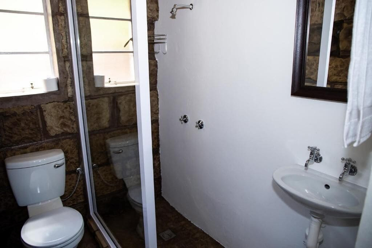 Bathroom 3, Boschfontein Mountain Lodge, Thabo Mofutsanyane