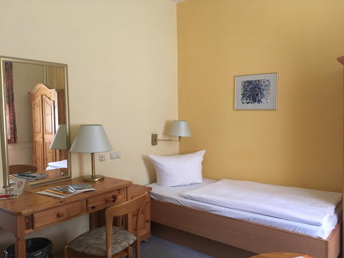 Bedroom 3, Hotel Frobelhof, Wartburgkreis