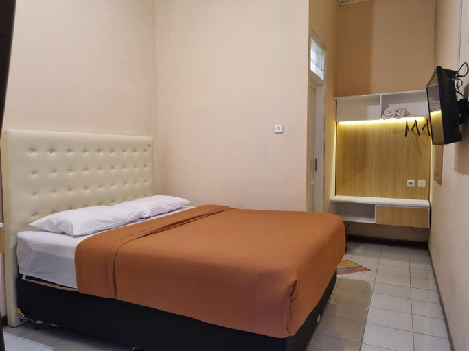 Bedroom 12