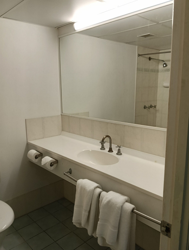 Bathroom 3, Bayswater Motel, Tweed Heads