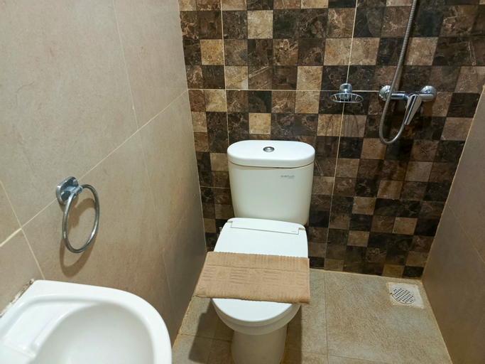 Bathroom 9