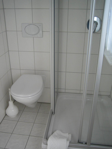Bathroom 5, Hotel Württemberger Hof garni, Tübingen
