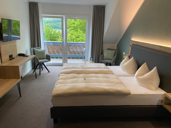 Bedroom 13