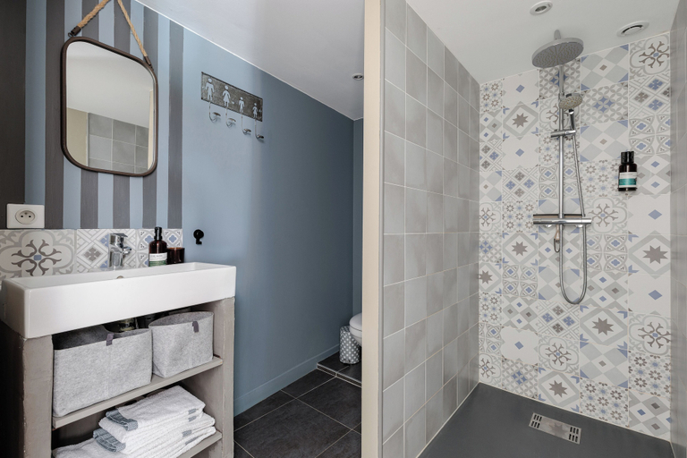 Bathroom 5, La bastide de Margaux, Gironde