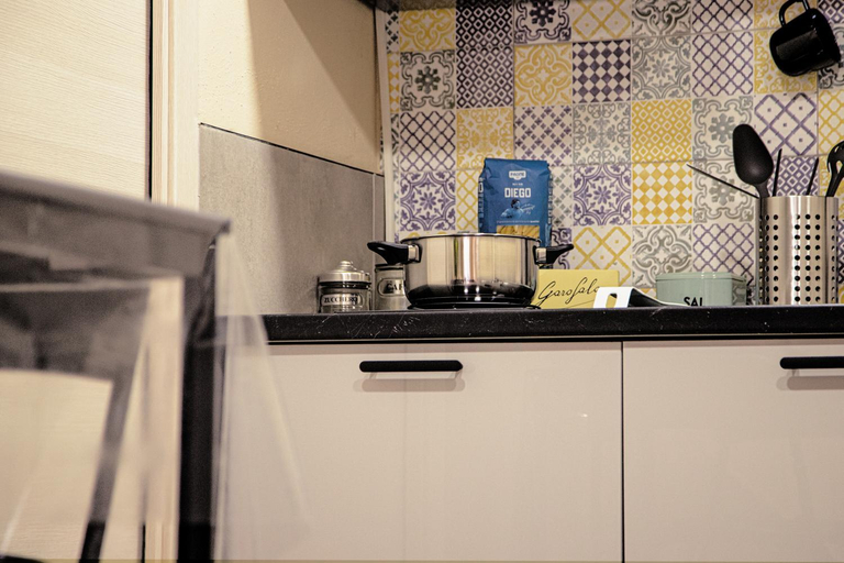 Others 5, Graziano Home Station, Napoli