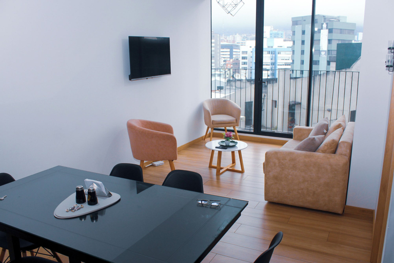 Others 5, Departamento completo EPIQ 602, Quito