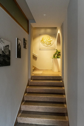 Others 5, Albergo Leon D'Oro, Pordenone