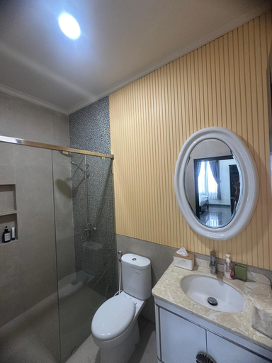 Bathroom 5, Villa Valey, Malang