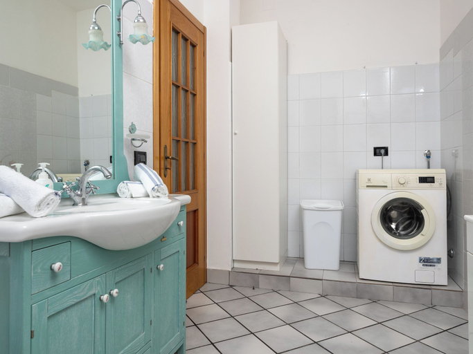 Bathroom 4, Giardino di Nonno Lucio, Napoli