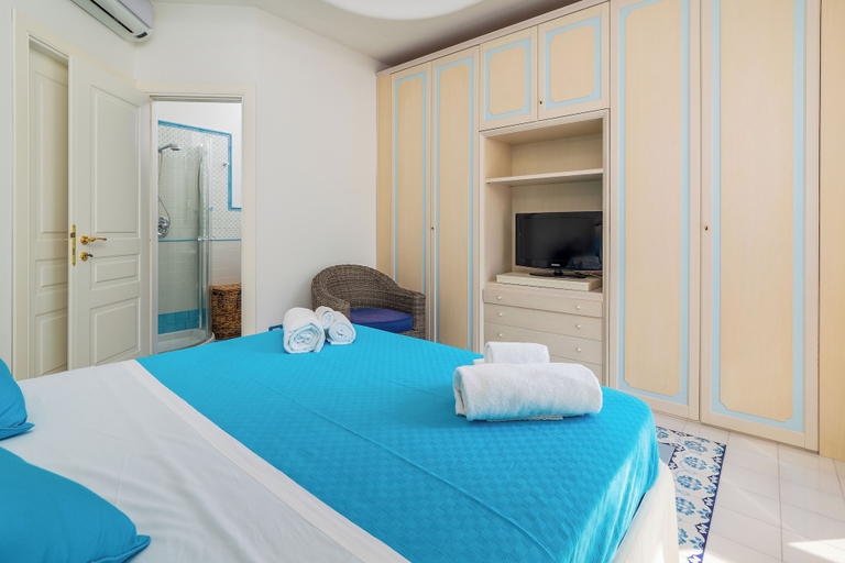 Bedroom 2, La Casa di Terry, Napoli