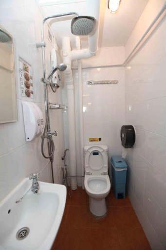 Bathroom 7