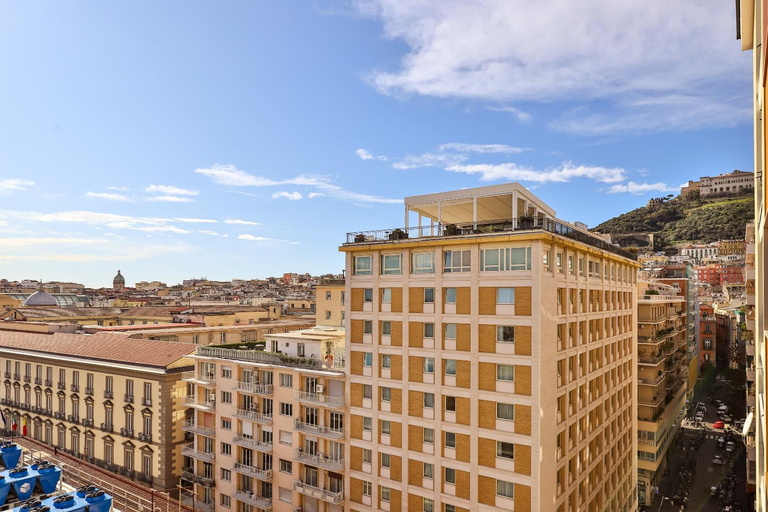 Others 5, Neapolitan Skyscraper Suites, Napoli