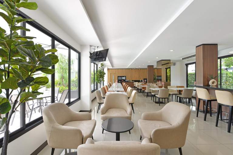 Food & Drinks 4, Gate43 Garden Villa, Bang Plee