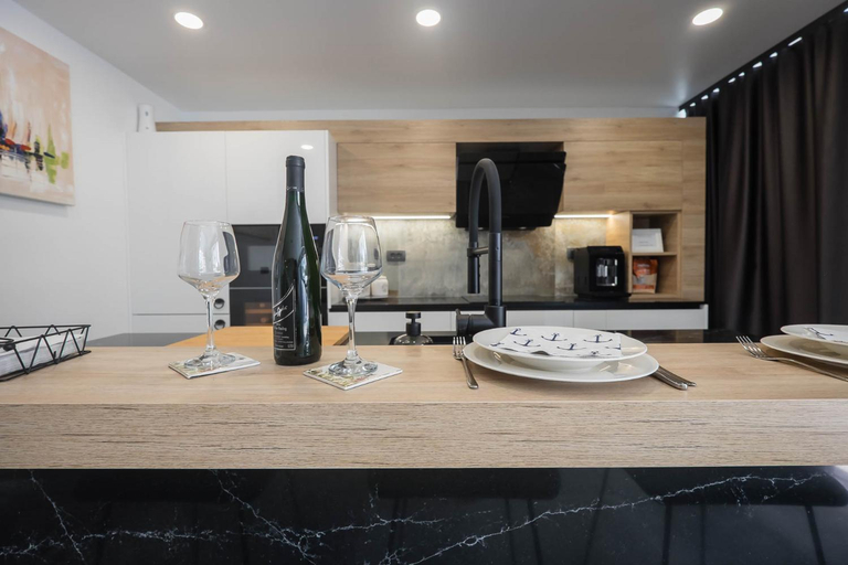 Kitchen 3, Villa Skrisia, Karlobag