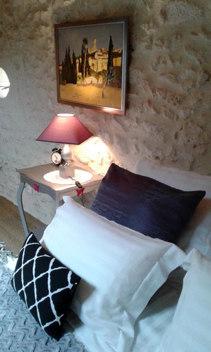 Others 5, Le Colombier, Lot-et-Garonne