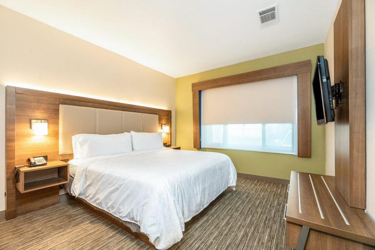 Bedroom 30