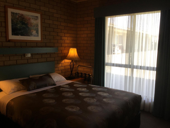 Bedroom 14