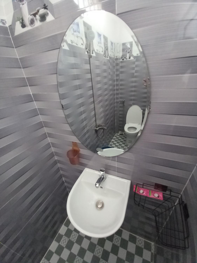 Bathroom 5, Anh Duong Motel, Bến Cát
