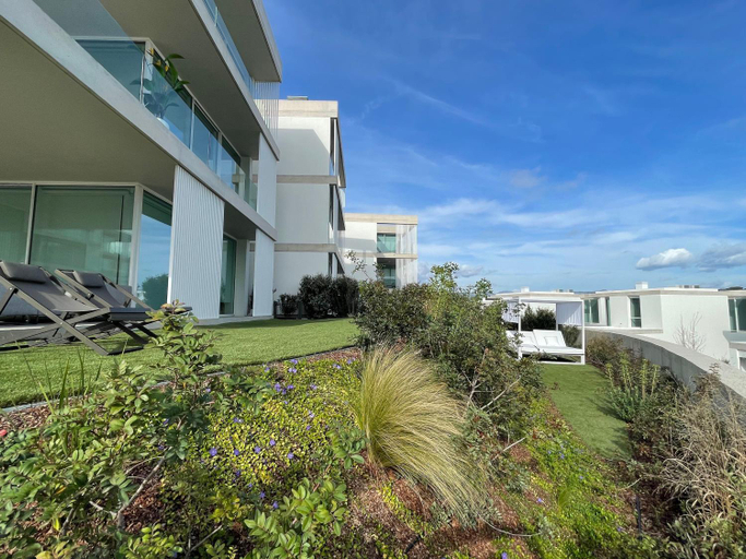 Holiday Rentals at Camiral Golf & Wellness, Girona