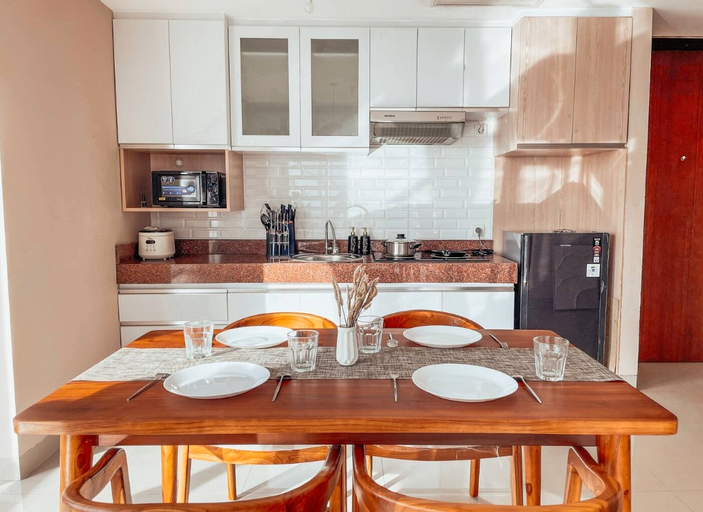 Dining Room 9