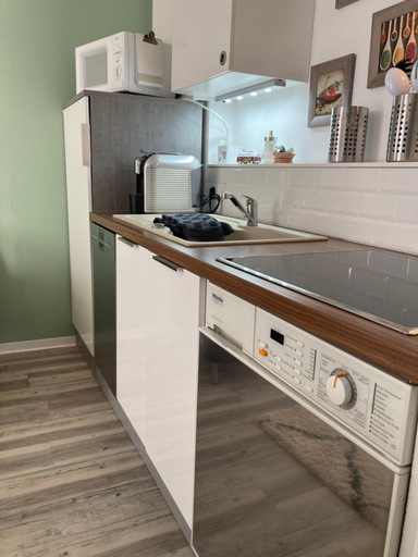 Others 5, Living at Saarpartments -Adults Only- Business & Holiday Apartments with Netflix for Long- and Short, Regionalverband Saarbrücken